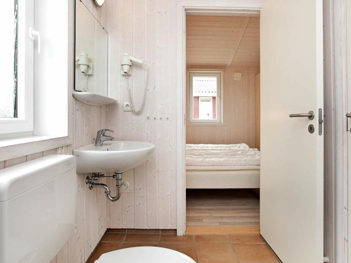 Two-Bedroom Holiday Home In Groemitz 7 Экстерьер фото